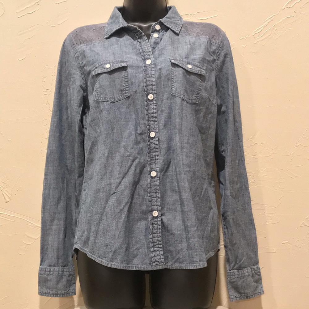 American Eagle Womens Medium Denim Button Up Shirt